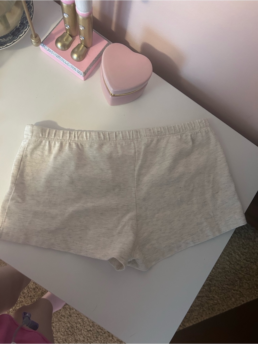 Brandy Melville boy shorts - Picture 3 of 3